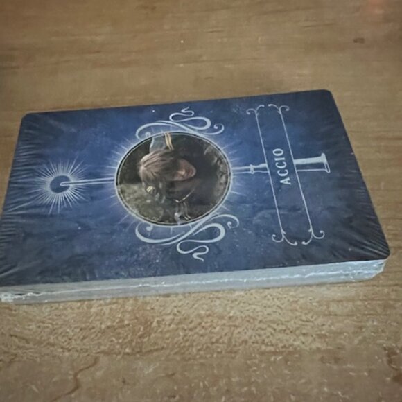 Harry Potter Spell Deck and Interactive Book - Deck of cards is unwrapped - Picture 5 of 6